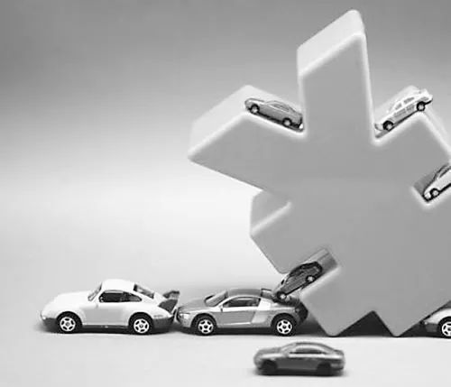 透析汽車金融公司井噴的背后 行業隱憂漸顯，亟待規范